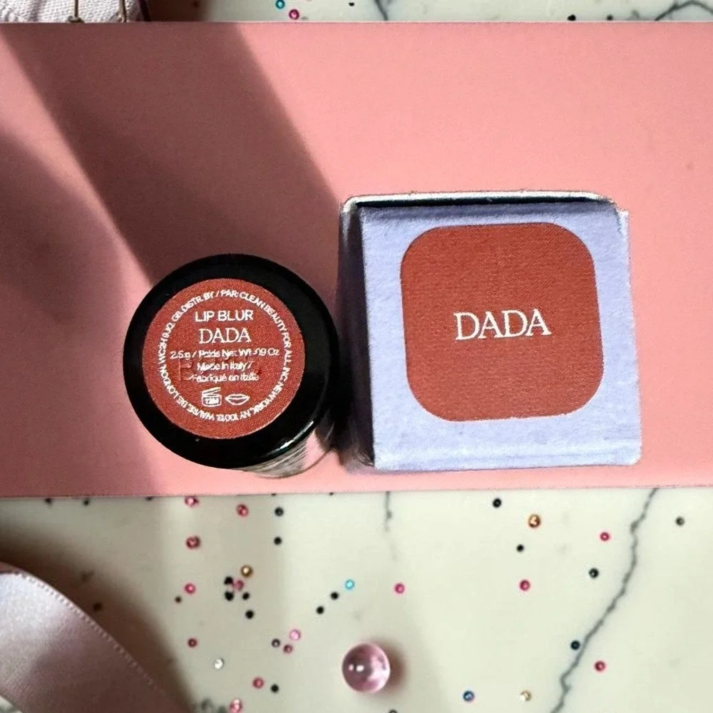 Saie - Lip Blur Matte-Blurring Lipstick - Shade: Dada - *NIB*
